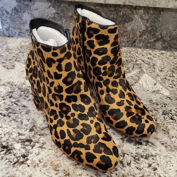 Floriann Bootie Size 9 1/2 M NWT - Picture 14 of 14